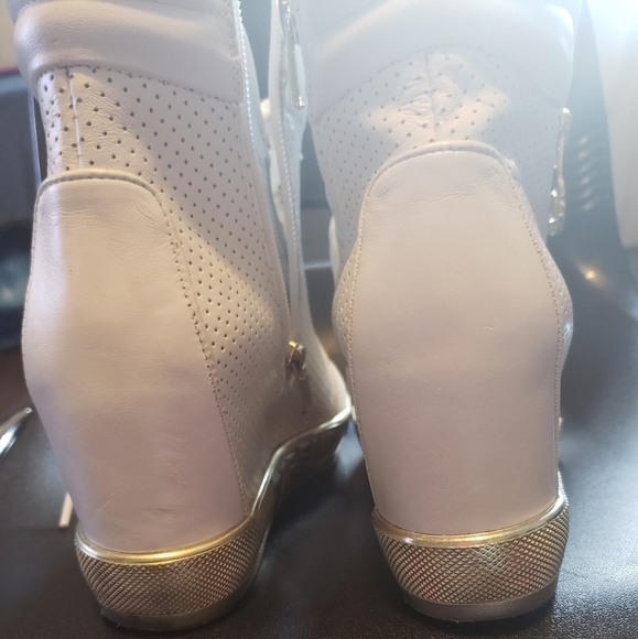 Rouge À Lèvre Trend Leather Wedge Bootie - Picture 5 of 14